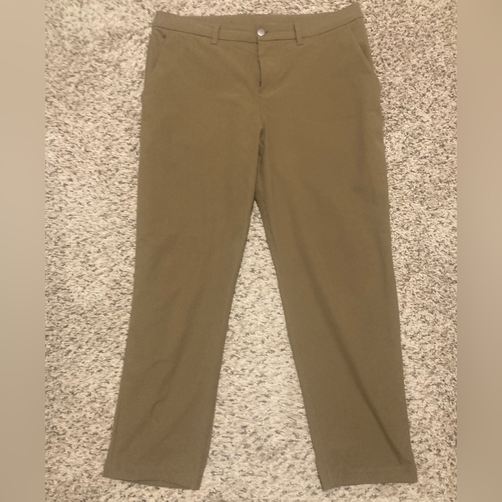 Lululemon ABC trousers 35x27